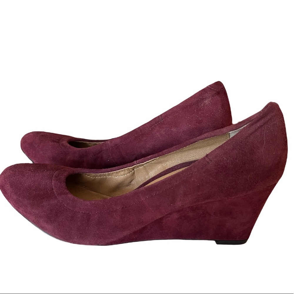 Vionic wedges. Size 10